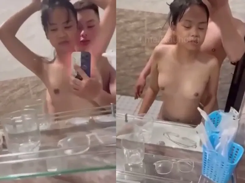 Nhỏ nhắn em cùng người yêu địt trước gương quay kỉ niệm
